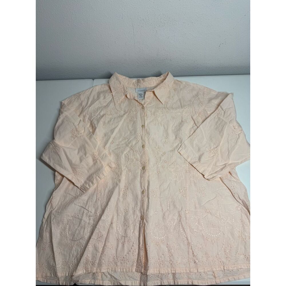 Avenue Pale Pink 3/4 Sleeve Button Up Eyelet Design Sz 30/32 Blouse